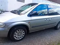 Gebraucht Chrysler Voyager 143 PS (105 kW) 2001 Silber Van / Kleinbus