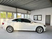Gebraucht Skoda Superb Style 150 PS (110 kW) 2015 Weiß Limousine