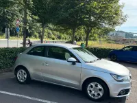 Gebraucht Audi A1 104 PS (76 kW) 2011 Silber Kleinwagen
