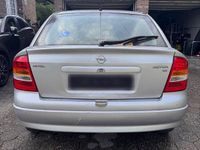 Second-hand Opel Astra 75 CP (55 kW) 1998 Argintiu Berlinǎ