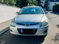Gebraucht Hyundai i30 109 PS (80 kW) 2010 Grau Kleinwagen
