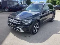 Gebraucht Mercedes GLC300e 306 PS (225 kW) 2021 Metalliclack obsidianschwarz m SUV