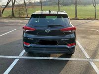 Gebraucht Hyundai Tucson Premium 141 PS (103 kW) 2016 Schwarz SUV