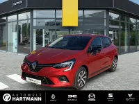 Gebraucht Renault Clio Evolution 67 PS (49 kW) 2023 Metalliclackierung dezirrot (rot) Kleinwagen