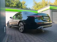 Usado Mercedes E200 211 CV (155 kW) 2022 Gris Berlina