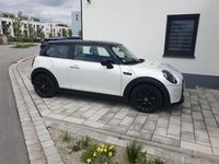 Gebraucht Mini Cooper SE Classic 135 kW (184 PS) 2023 Weiß Kleinwagen