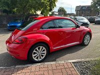 Gebraucht VW Beetle Design 110 PS (80 kW) 2017 Rot
