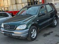 Gebraucht Mercedes ML320 218 PS (160 kW) 2001 Grün SUV