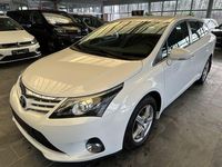 Gebraucht Toyota Avensis Sol 147 PS (108 kW) 2012 Weiß Kombi