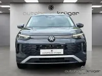Gebraucht VW Tayron Life 150 PS (110 kW) 2025 Grau SUV