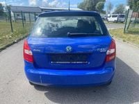Gebraucht Skoda Fabia 60 PS (44 kW) 2010 Blau Kleinwagen