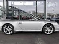 Gebraucht Porsche 911 Carrera Cabriolet 325 PS (239 kW) 2006 Arktissilber Cabrio
