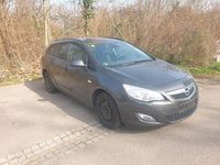 Gebraucht Opel Astra Edition 125 PS (91 kW) 2011 Grau Kombi