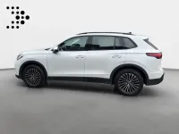 Gebraucht VW Tiguan Life 150 PS (110 kW) 2024 Oryxweiß perlmutteffekt SUV