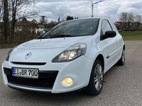 Gebraucht Renault Clio II 75 PS (55 kW) 2011 Weiß Limousine