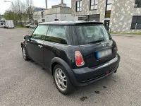 Gebraucht Mini Cooper 90 PS (66 kW) 2006 Schwarz Kleinwagen