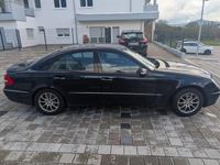 Gebraucht Mercedes E200 Avantgarde 163 PS (119 kW) 2005 Blau Limousine