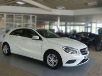 Gebraucht Mercedes A180 122 PS (89 kW) 2014 Weiß Limousine
