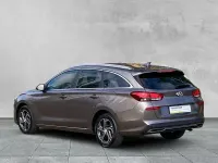 Gebraucht Hyundai i30 Trend 120 PS (88 kW) 2023 Silky bronze Kombi