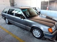 Brugt Mercedes E230 132 HK (97 kW) 1990 Grå Sedan