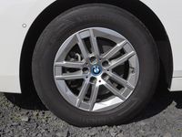 Gebraucht BMW 225 Active Tourer Luxury Line 245 PS (180 kW) 2022 Weiß Van / Kleinbus