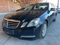 Gebraucht Mercedes E300 204 PS (150 kW) 2012 Schwarz Limousine