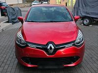 Gebraucht Renault Clio IV 73 PS (53 kW) 2014 Rot Kleinwagen