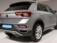 Gebraucht VW T-Roc Style 150 PS (110 kW) 2024 Pyritsilber SUV