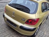 Gebraucht Peugeot 307 Tendance 136 PS (100 kW) 2004 Limousine