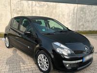 Gebraucht Renault Clio II 65 PS (47 kW) 2007 Schwarz Kleinwagen