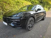 Gebraucht Porsche Cayenne S Sport 475 PS (349 kW) 2024 Schwarz SUV