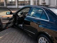 Second-hand Mercedes E250 204 CP (150 kW) 2010 Negru Berlinǎ