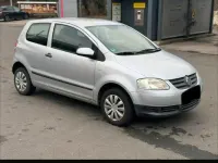 Gebraucht VW Fox 64 PS (47 kW) 2008 Grau Kleinwagen