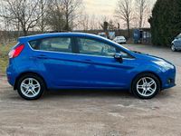 Gebraucht Ford Fiesta 95 PS (69 kW) 2013 Blau Kleinwagen