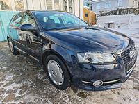 Gebraucht Audi A3 Attraction 125 PS (91 kW) 2011 Blau Kleinwagen