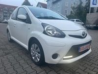 Gebraucht Toyota Aygo Cool 68 PS (50 kW) 2012 Weiß Kleinwagen
