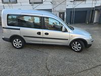 Usata Opel Combo 101 CV (74 kW) 2006 Grigio Monovolume