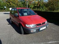 Gebraucht Mitsubishi Space Runner 122 PS (89 kW) 1996 Rot Van / Kleinbus
