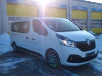 Second-hand Renault Trafic Expression 95 CP (69 kW) 2017 Alb Monovolum