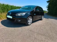 Gebraucht VW Golf VI Team 105 PS (77 kW) 2011 Schwarz Kleinwagen