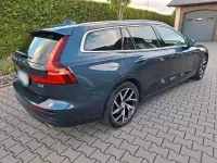 Gebraucht Volvo V60 150 PS (110 kW) 2020 Blau Kombi