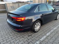 Gebraucht Audi A4 Ambition 150 PS (110 kW) 2015 Blau Limousine