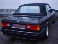 Gebraucht BMW 325 Cabriolet 170 PS (125 kW) 1991 Schwarz metallic Cabrio