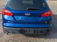 Gebraucht Ford Focus Titanium 120 PS (88 kW) 2016 Blau Kombi