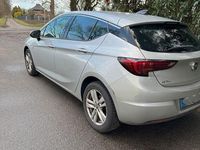 Gebraucht Opel Astra Dynamic 125 PS (91 kW) 2016 Silber Limousine