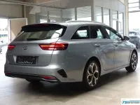 Gebraucht Kia Ceed Spirit 140 PS (102 kW) 2019 Silber (css) lunarsilber met. (metallic) Kleinwagen