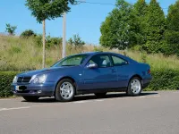 Gebraucht Mercedes CLK230 193 PS (141 kW) 1999 Blau Coupé