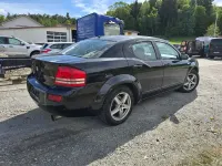 Używany Dodge Avenger SE 140 KM (102 kW) 2007 Czarny Sedan/Limuzyna