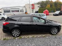 Gebraucht Ford Focus Trend 125 PS (91 kW) 2014 Schwarz Kombi