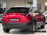 Gebraucht Mazda MX30 Ad'Vantage 106 kW (145 PS) 2023 Soul red crystal m: black roof SUV
